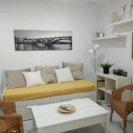 Segura Donkey Apartment Seville Exterior photo